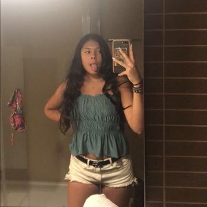 Meet your Posher, Alicia